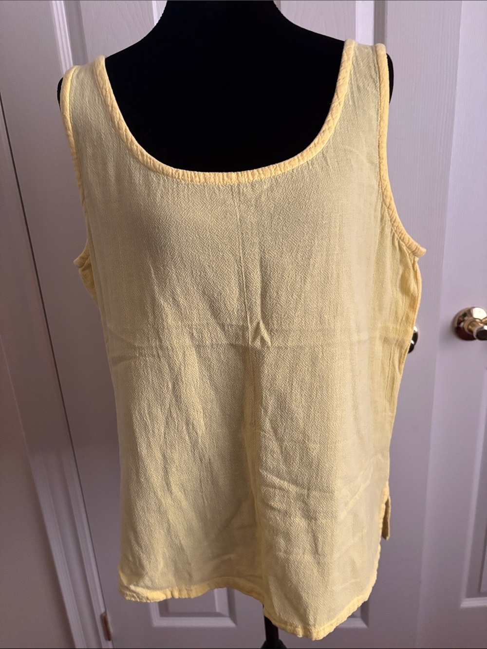 Oh My Gauze! Yellow Scoop Neck Tank Top L-XL